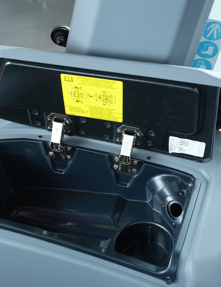 Storage space and air conditioning